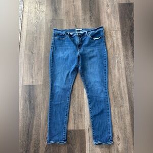 Levi’s 311 Shaping Skinny Jeans, women’s size 34